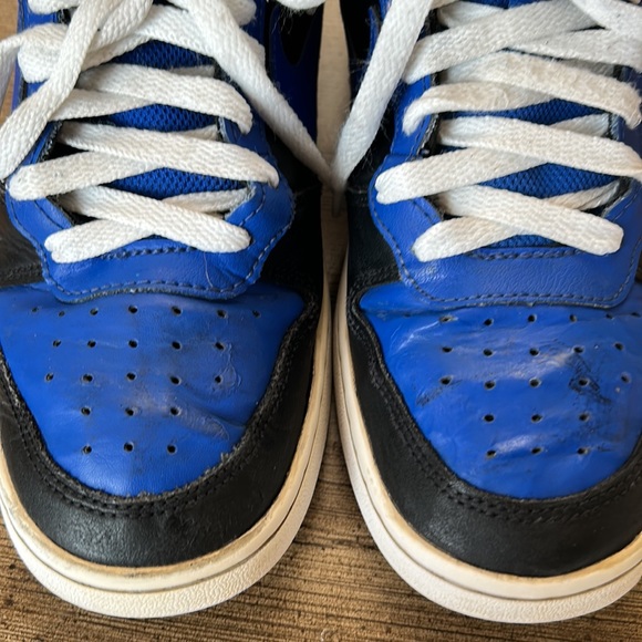 NIKE Court Borough Mid 2 Sneakers. - Picture 4 of 8